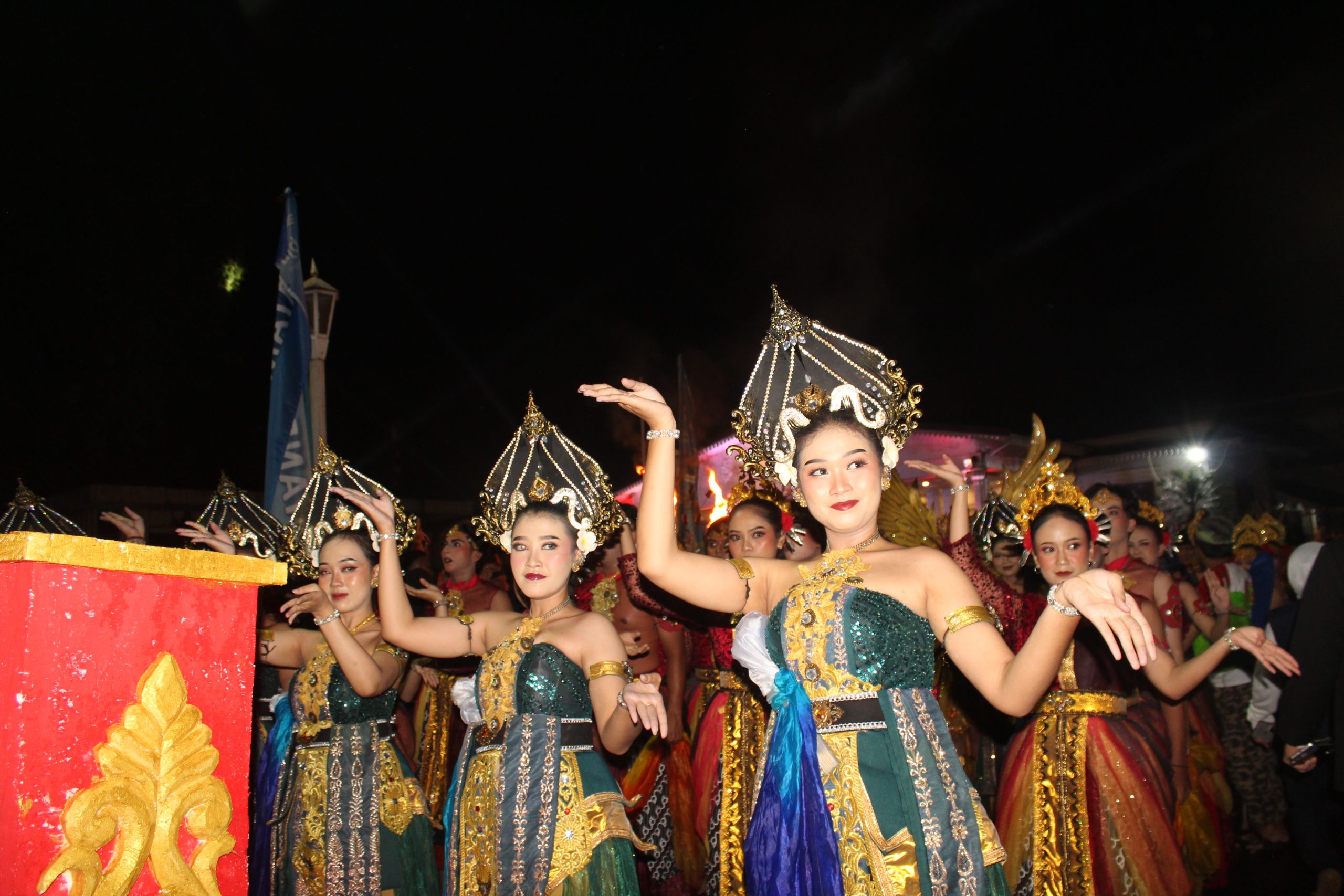 Keindahan Helaran Budaya Dalam Perayaan Adat Nusantara 2025