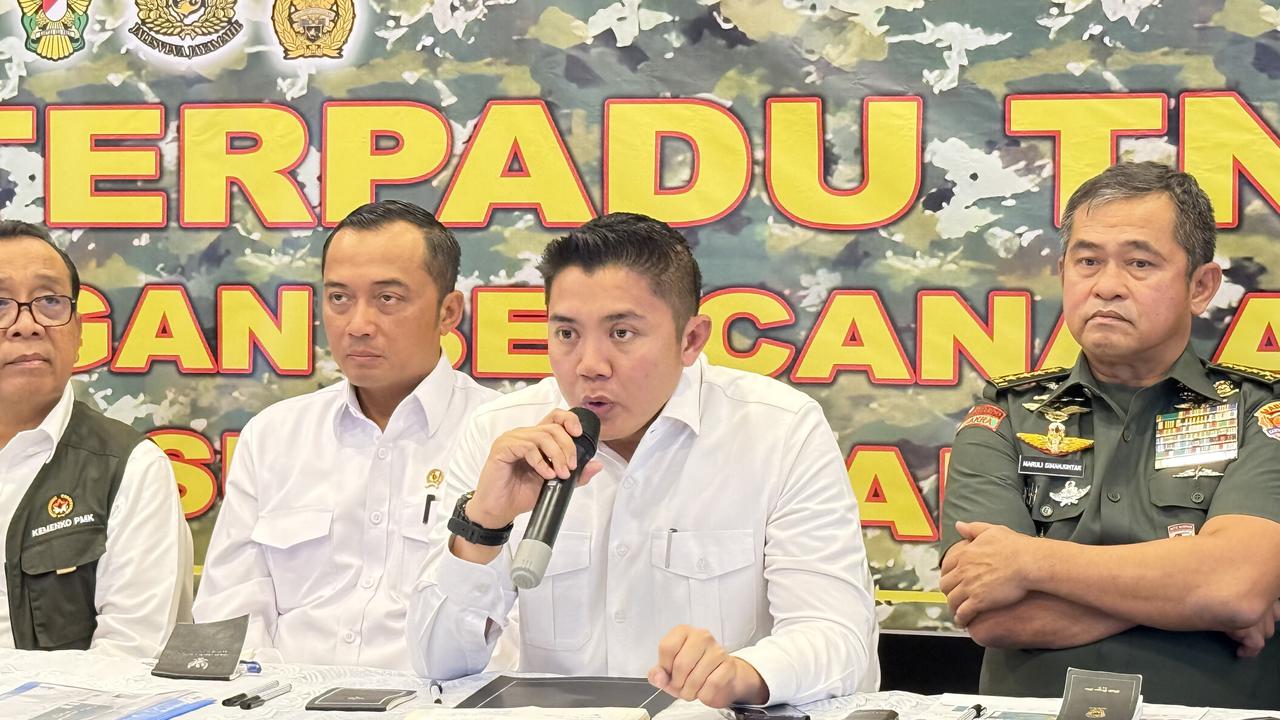 Seskab Teddy Jadi Aspirasi Warga Pasca Bencana Sumatera Utara